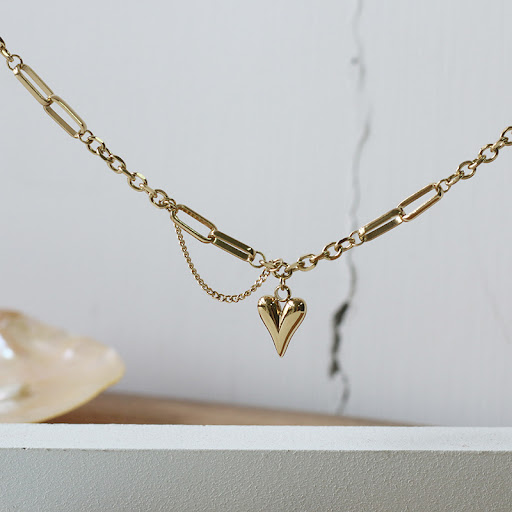 Title 10, Little Peach Heart Love Chain