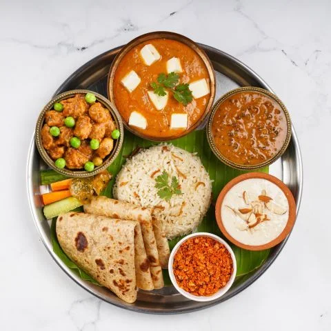 Butter Paneer Deluxe Thali