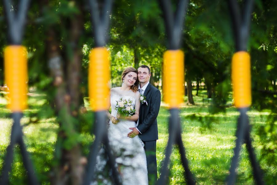 Fotógrafo de casamento Yuliya Yanovich (zhak). Foto de 25 de agosto 2017