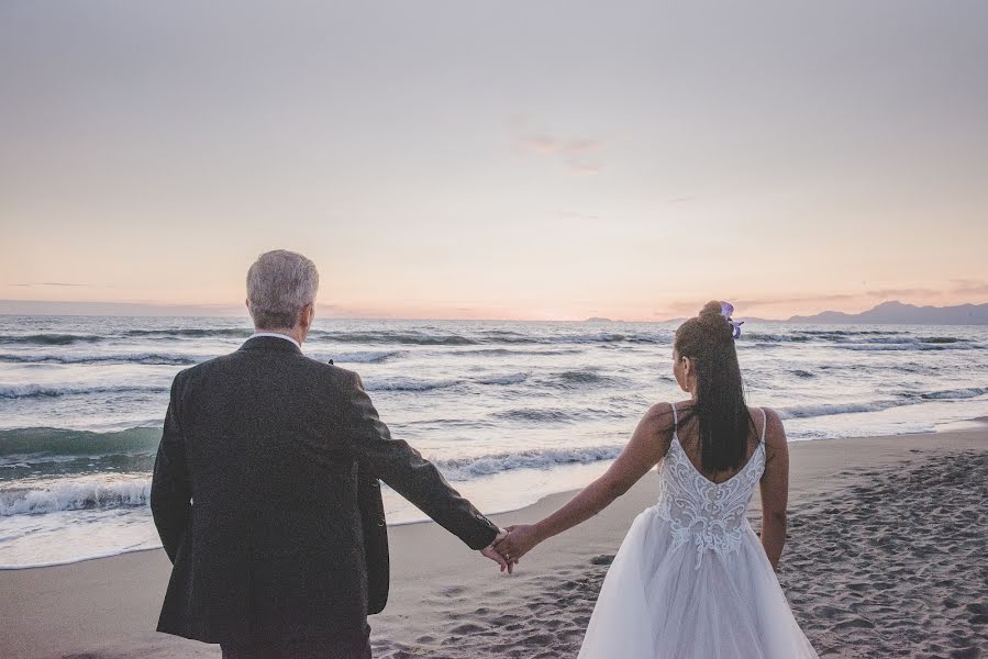 Wedding photographer Sandro Strianese (sandrostrianese). Photo of 5 February 2019