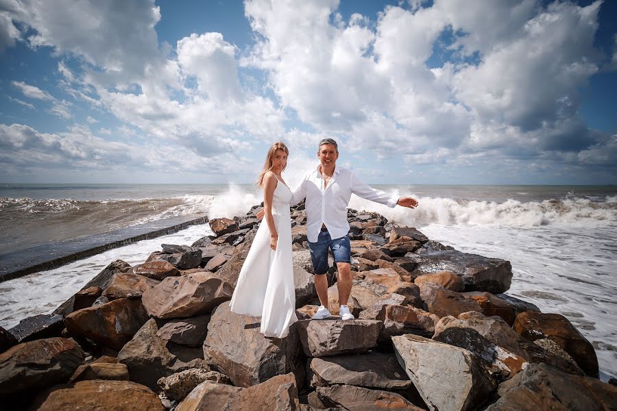 Wedding photographer Artem Akopyan (artomlife). Photo of 16 September 2021