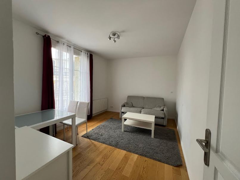 Location  appartement 1 pièce 27 m² à Paris 15ème (75015), 1 140 €