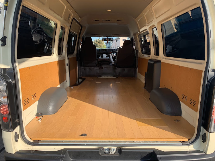 ハイエースバンのハイエース・スパロン・Hiace・DIYに関するカスタム事例の投稿画像1枚目