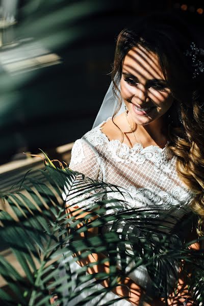 Wedding photographer Evgeniy Golikov (e-golikov). Photo of 19 October 2018