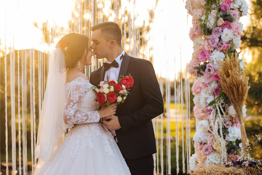 Wedding photographer Anastasiya Arestova (nastiaries). Photo of 1 February 2018