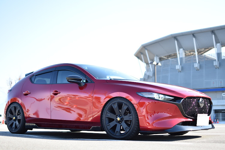 MAZDA3の代車生活・nikon・セクシーボディ選手権に関するカスタム事例の投稿画像1枚目