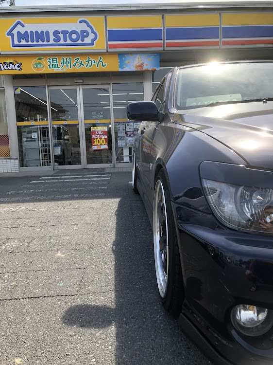 アルテッツァのディーラー・車購入手続きに関するカスタム事例の投稿画像3枚目