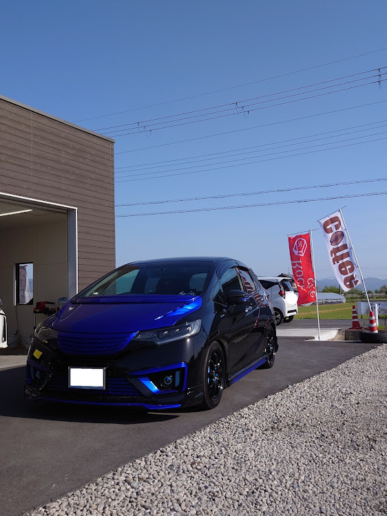 フィットの純水手洗い洗車 Car Care Shin(ｶｰｹｱｼﾝ)・Rock cafe・田原本町・奈良県に関するカスタム事例の投稿画像1枚目