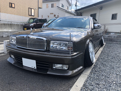 セダンの定番カスタム Vip系ってどんなカスタム Cartuneマガジン