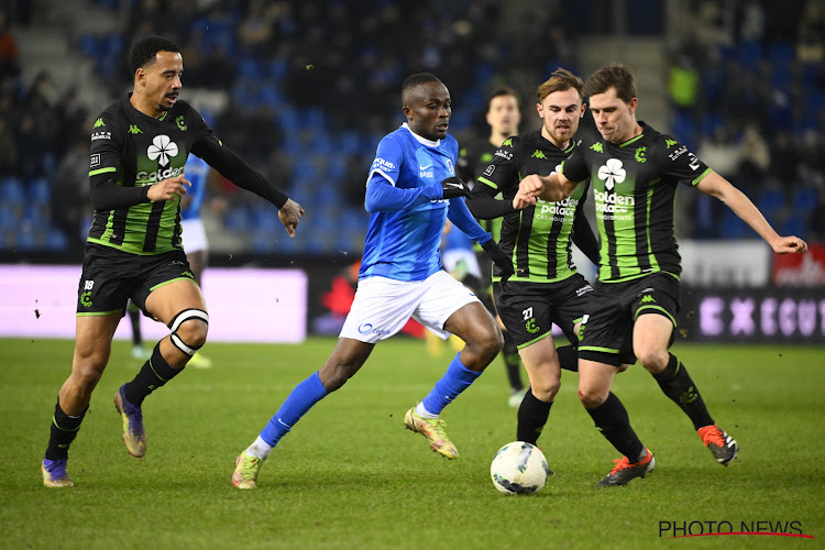 📷 Le t-shirt très spécial des joueurs de Genk et du Cercle avant leur match