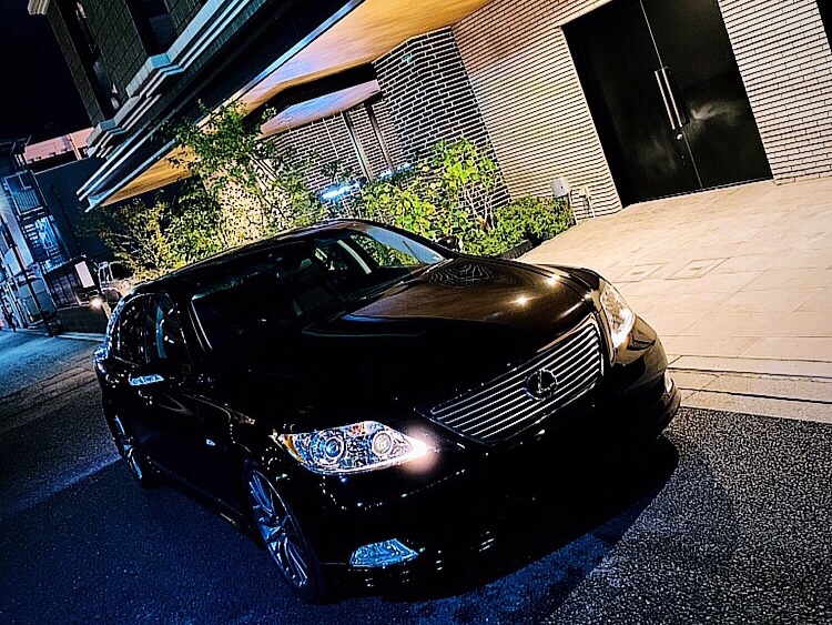 LSのLexus・LS460・大分・闇の帝王に関するカスタム事例の投稿画像1枚目