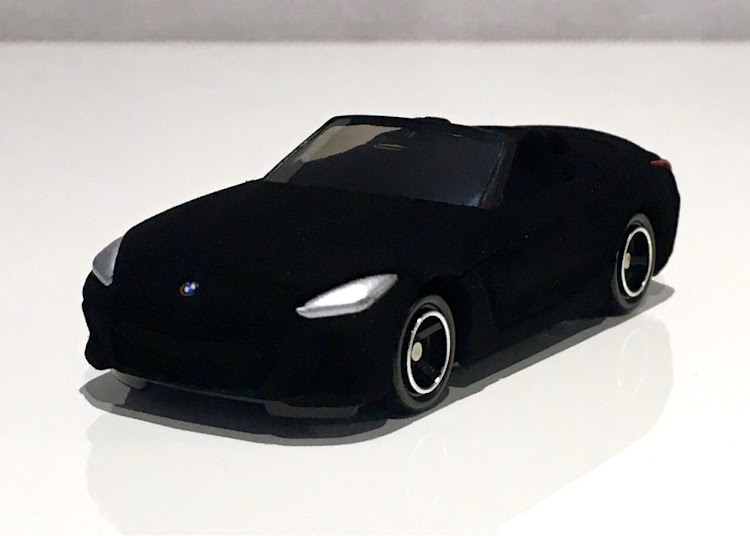 TAGさんが投稿したトミカ・トミカ改造・bmw・z4・黒色無双に関するカスタム事例の投稿画像1枚目