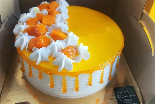 Eggless Classic Mango Cake