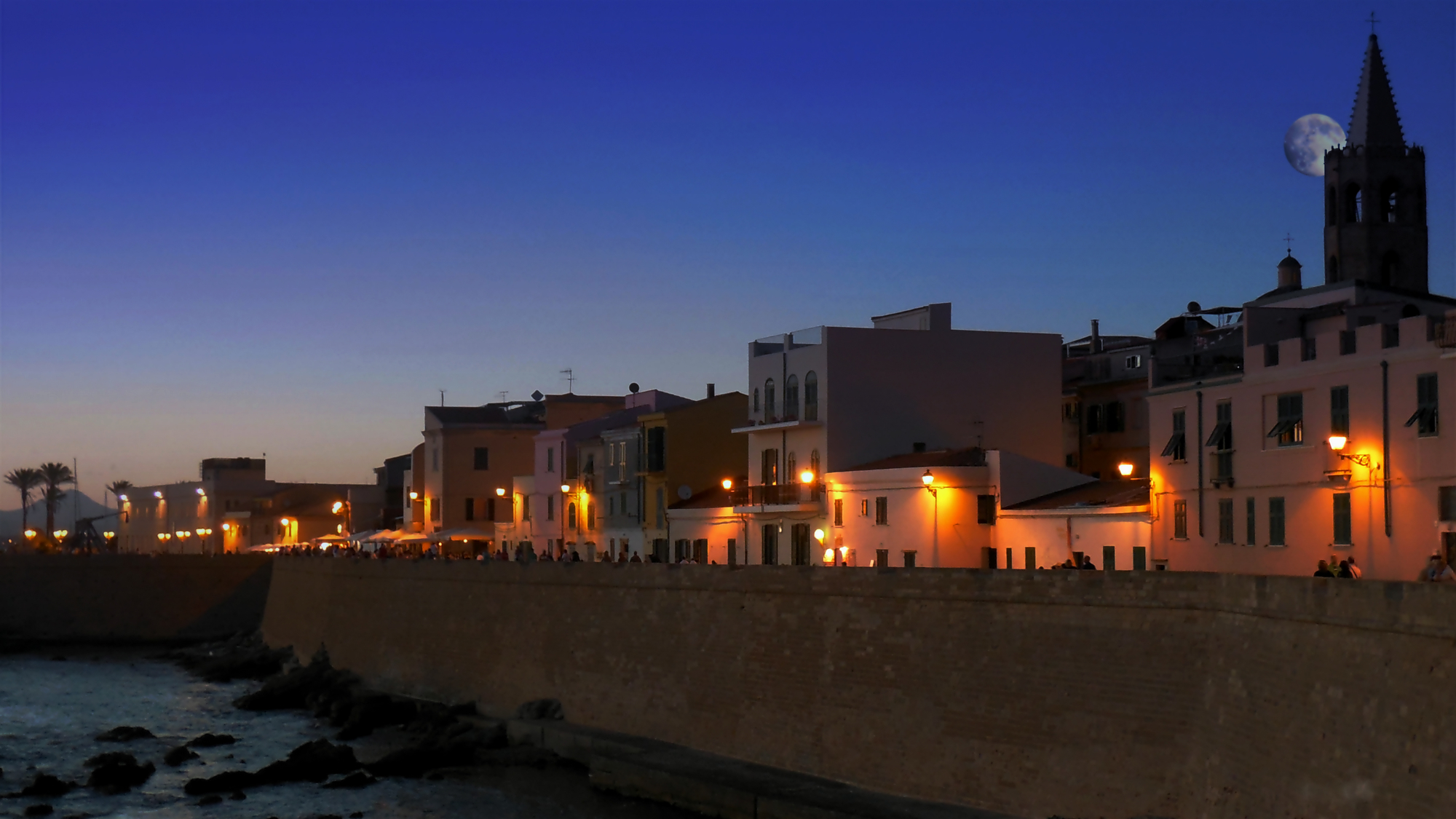 Alghero by night di Carlo de Lauro 