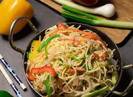 Egg Schezwan Noodles