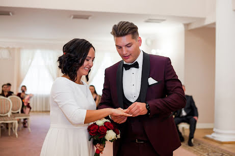 Fotógrafo de casamento Yuliya Borisova (juliasweetkadr). Foto de 11 de maio 2020