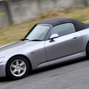 S2000