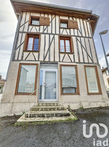 Vente maison 5 pièces 148 m² à Sainte-Menehould (51800), 82 000 €