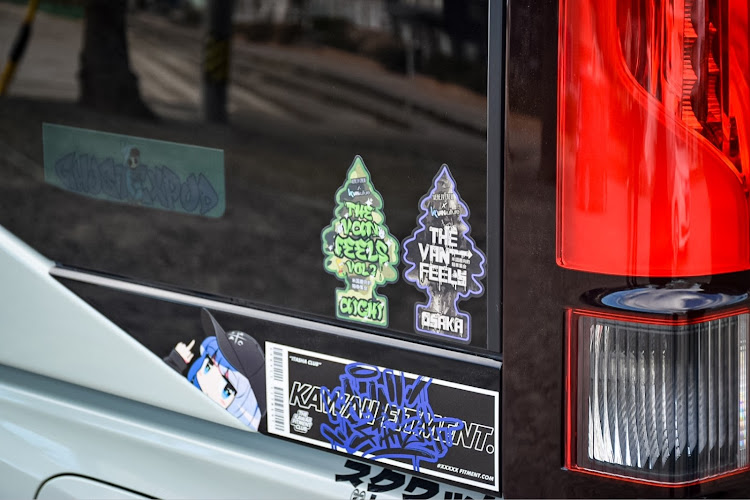 tempest✡️【HERESY♛CREW】さんが投稿した米国趣向的箱車集会・THE VAN FEELS vol.2・最高の思い出ありがとう・強風過ぎてビビりましたw・皆さんに感謝します🙏🏻に関するカスタム事例の投稿画像16枚目