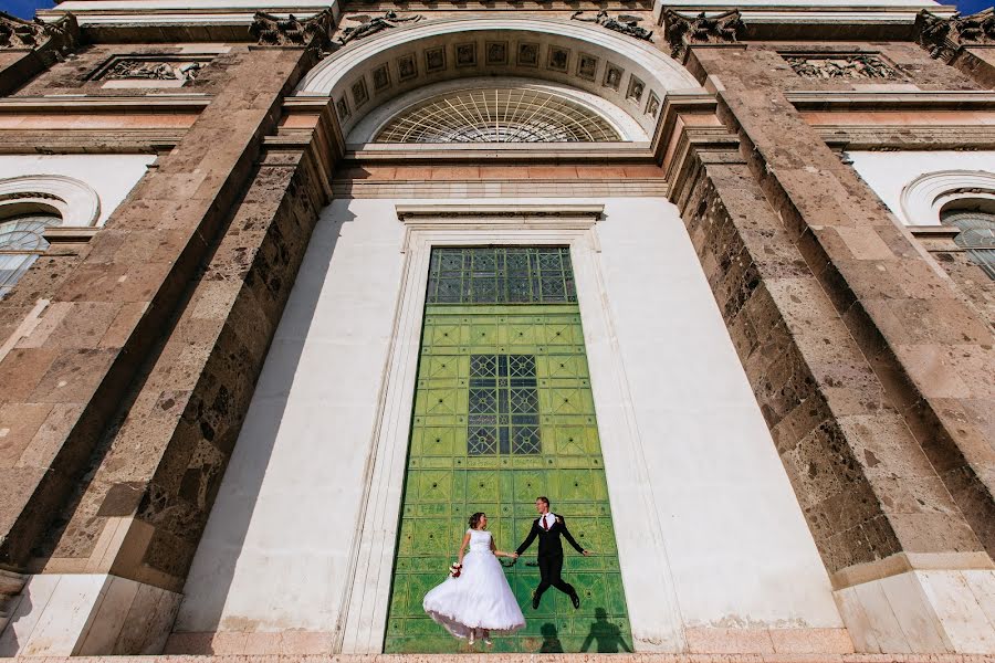 Fotógrafo de casamento Balázs Andráskó (andrsk). Foto de 19 de agosto 2017