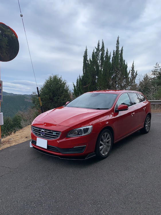 V60のボルボv60・ボルボ・花粉症・山ドライブに関するカスタム事例の投稿画像2枚目