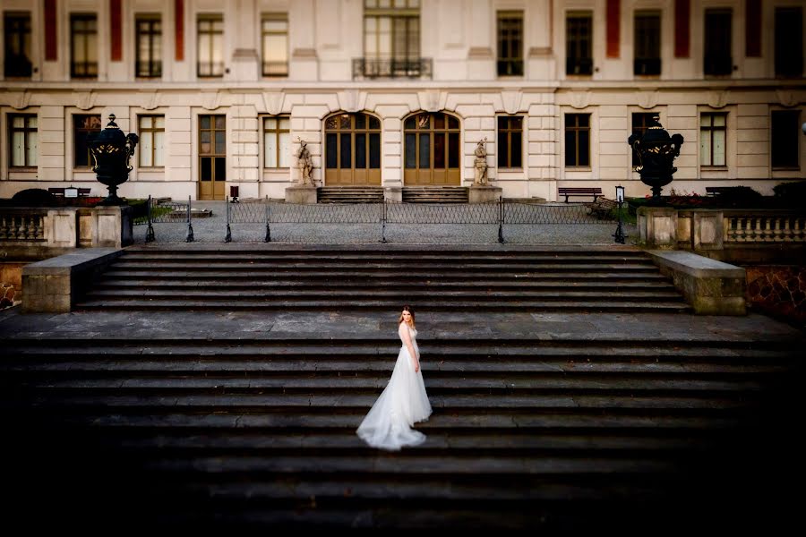 Fotografo di matrimoni Tomasz Nieradzik (stylovechwile). Foto del 23 maggio 2023