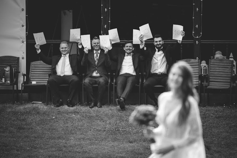 Fotógrafo de casamento Patryk Parzyszek (onemanwedding). Foto de 23 de fevereiro 2021