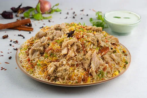Hyderabadi Reshmi Chicken Tikka Biryani (Serves 1)