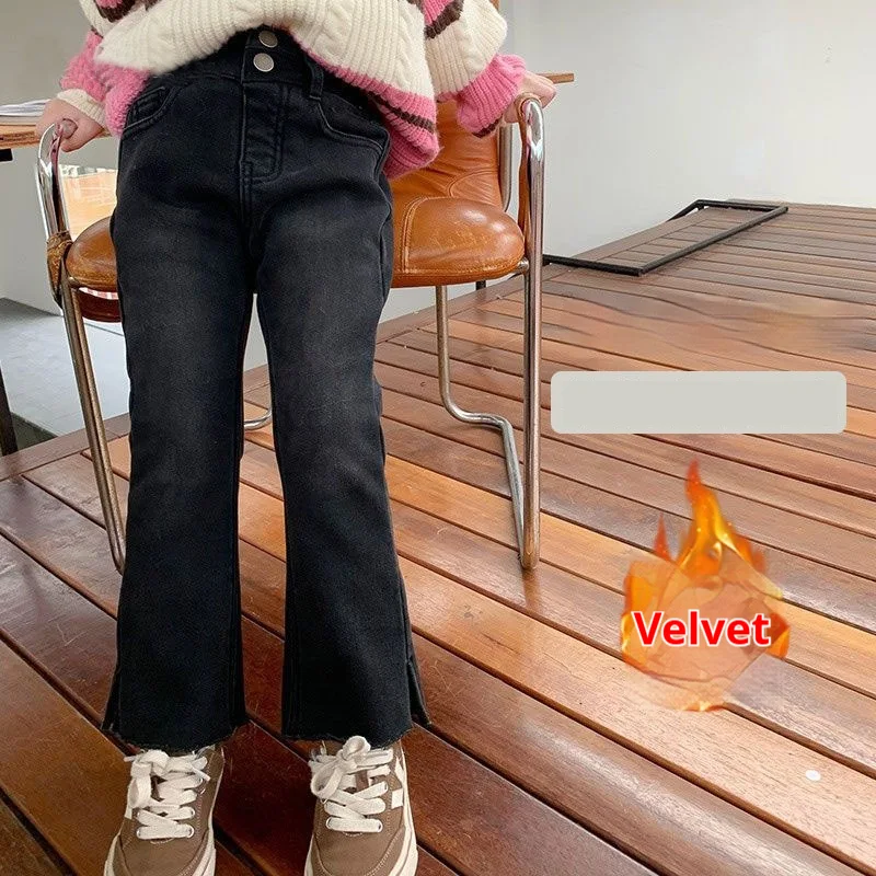 Jean extensible tendance pour filles automne et hiver. Confort et style pour les petites filles pendant la saison froide. Achetez-les!