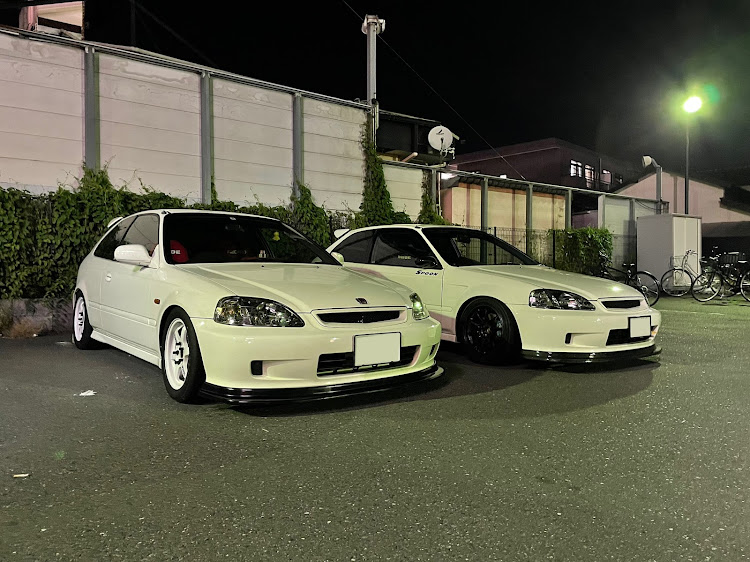 シビックタイプRのBRIDE ZIEGⅢ Type-R・RAYS TE37・ワンオフマフラー・タクティカルアート・スープ全部飲んだら死ぬラーメンに関するカスタム事例の投稿画像11枚目