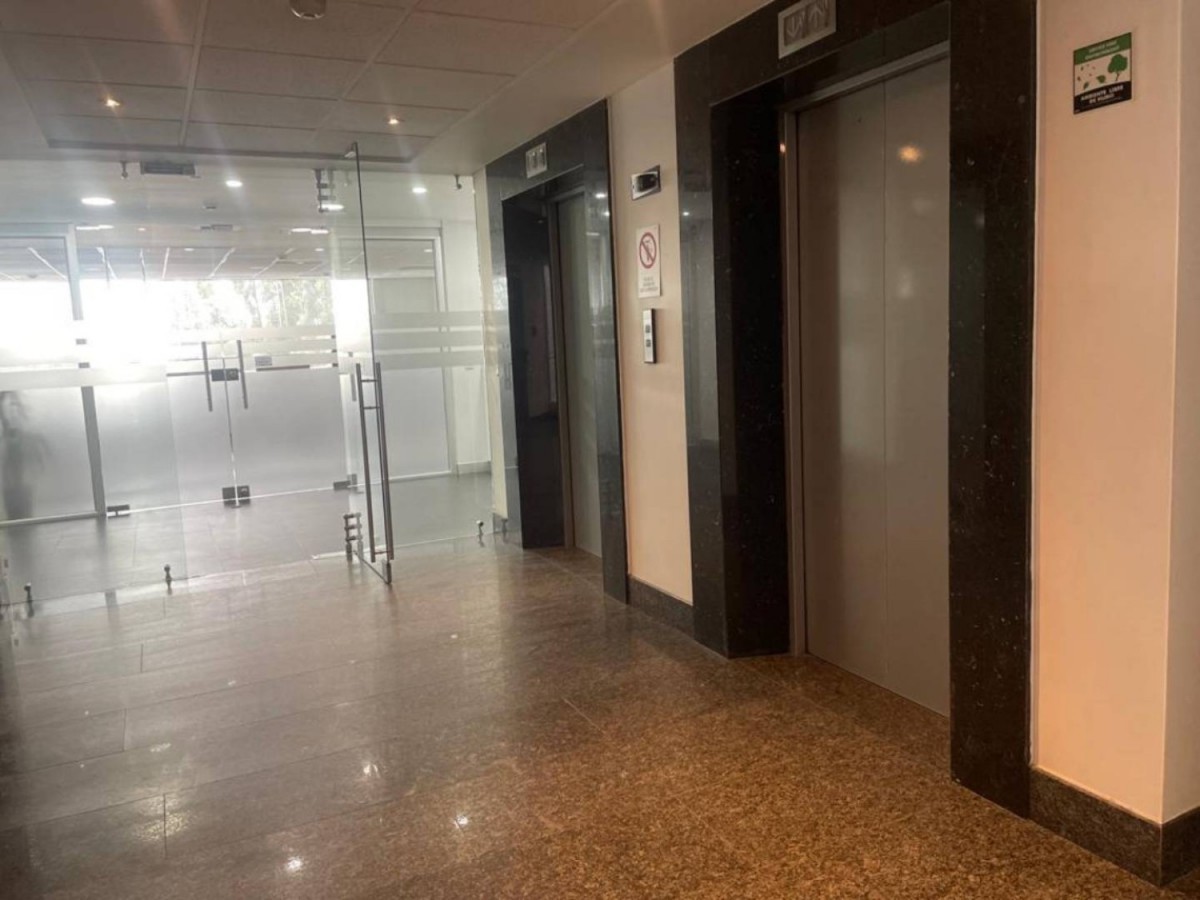 Oficina En Arriendo - Barrancas, Bogota