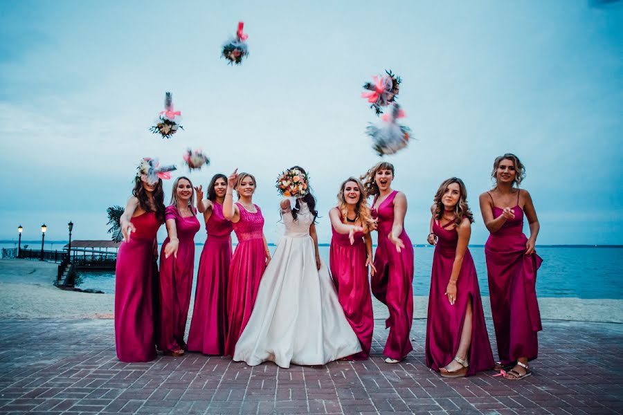 Wedding photographer Dmitriy Besov (zmei99). Photo of 19 September 2017