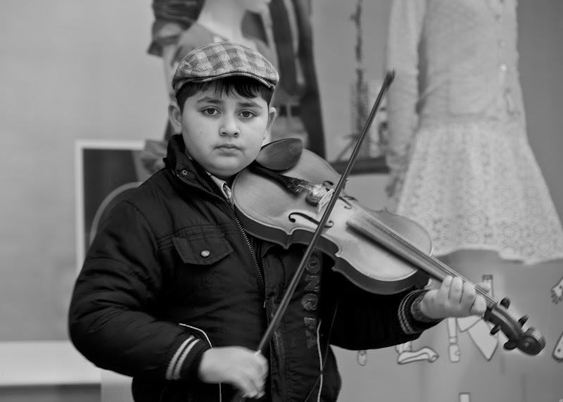 Violinista bambino a Bruxelles di Violeonardo