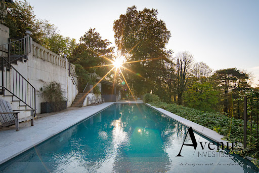 House with pool and terrace 4