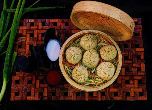 Veg Steam Momos (8 Pcs) [DOTD]