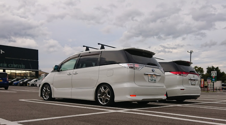 エスティマの休日の過ごしかた・ドライブ・オフ会・純正リム流用スタイル・ホットウィールに関するカスタム事例の投稿画像4枚目