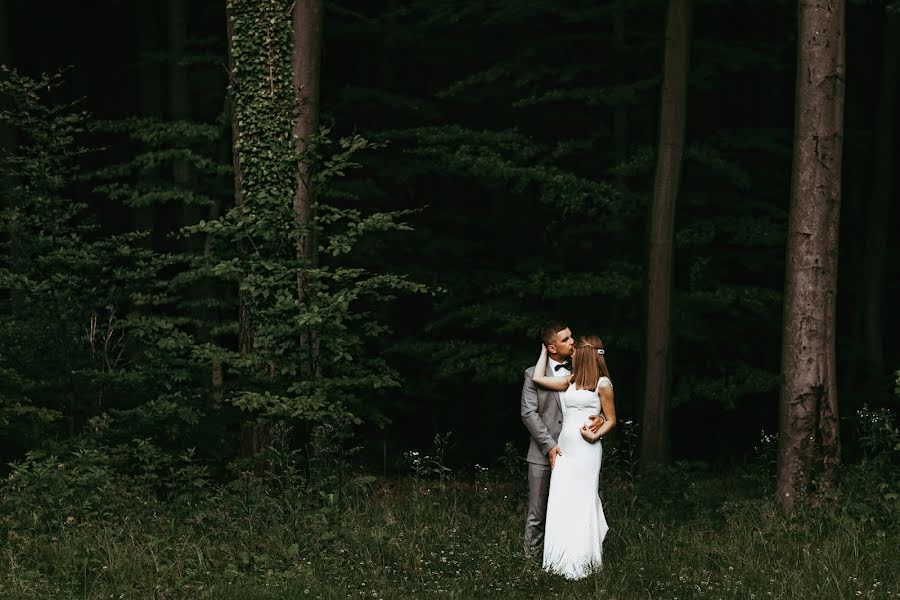 Fotografo di matrimoni Piotr Littak (piotrlittak). Foto del 10 settembre 2019