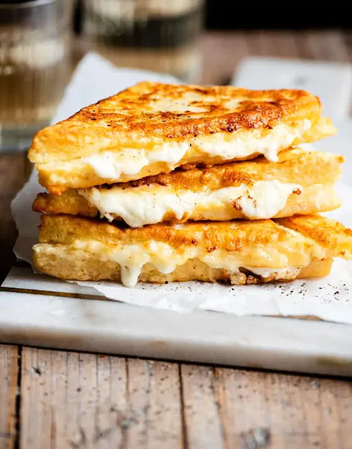 Paneer Mozzarella Sandwich