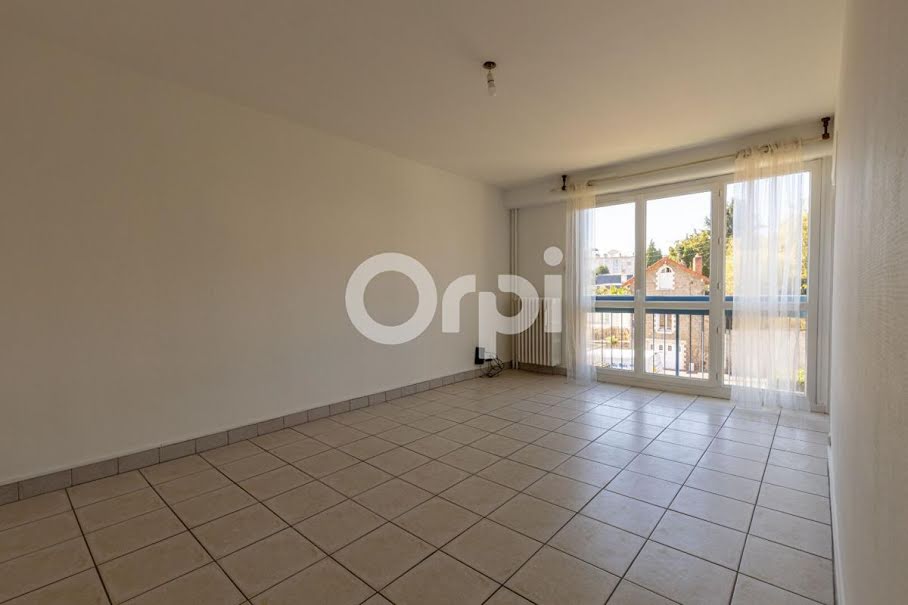 Location  appartement 1 pièce 28 m² à Limoges (87000), 430 €