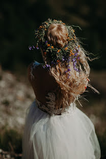 Fotógrafo de casamento Natalya Tueva (phnataliatueva). Foto de 16 de abril 2019