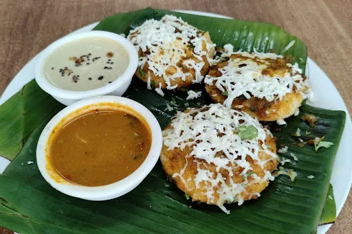 Paneer Tawa Idli