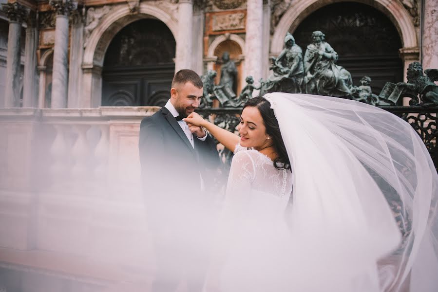 Fotógrafo de bodas Artur Roscolotenco (miophoto). Foto del 10 de octubre 2016