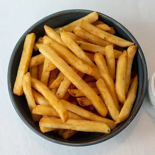 Salted Fries With Garlic Mayo Dip