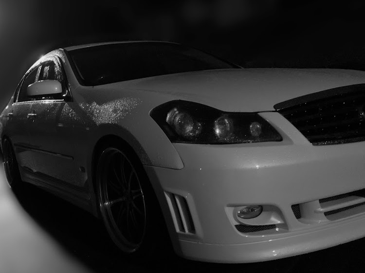 フーガの初投稿・日産・フーガ・宜しくお願い致しますに関するカスタム事例の投稿画像1枚目