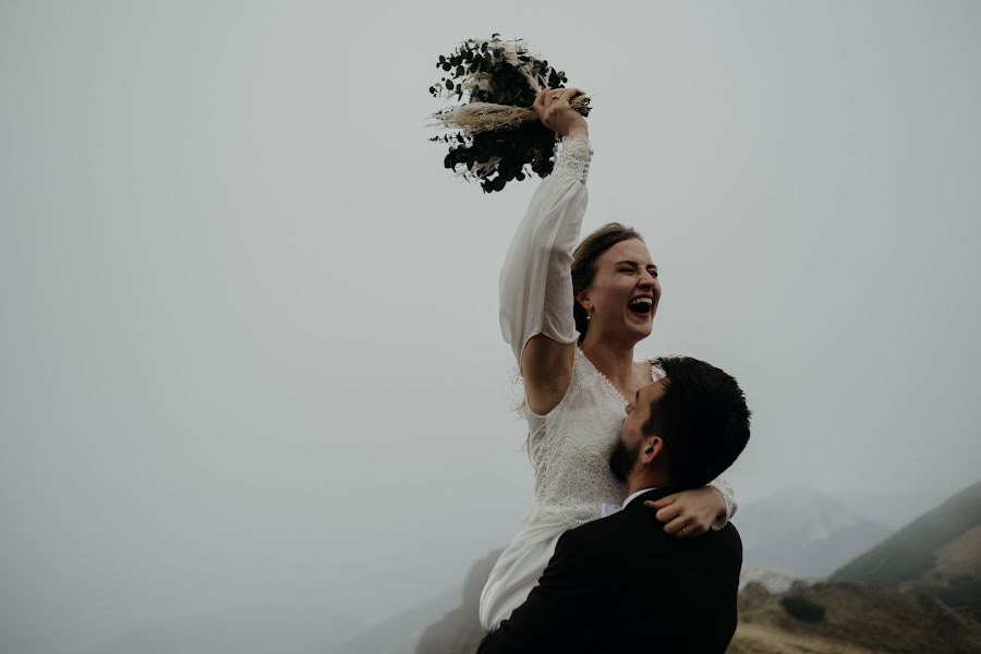 Svadobný fotograf Ester Bazalová (esterfoti). Fotografia publikovaná 10. februára 2023