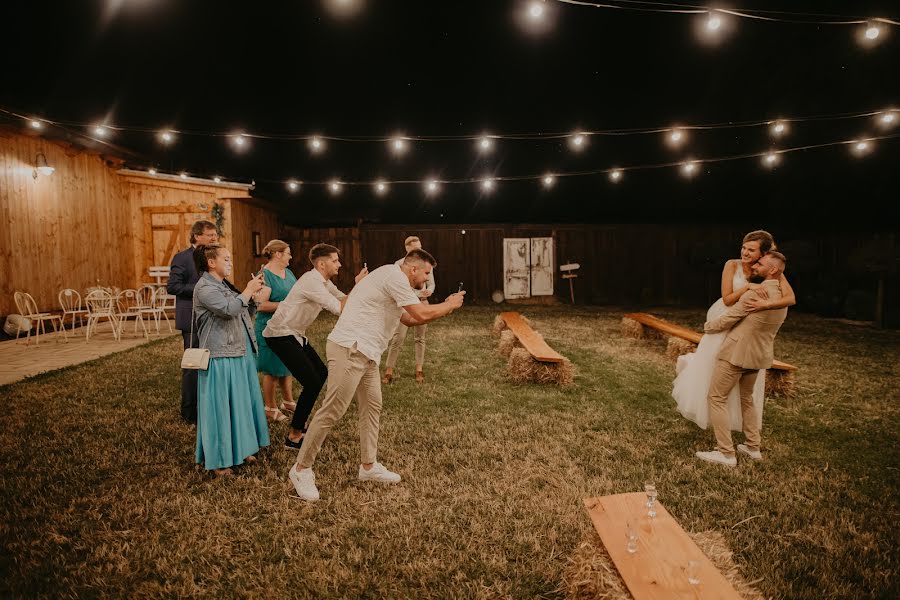 Fotógrafo de casamento Vlado Tvardzík (vladotvardzik). Foto de 25 de janeiro 2023