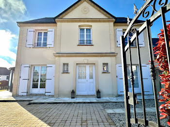 maison à La Chapelle-Saint-Aubin (72)