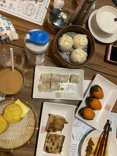 椰奶西米露真的很甜，甜到反胃
最推蘿蔔糕、鳳爪、港奶茶