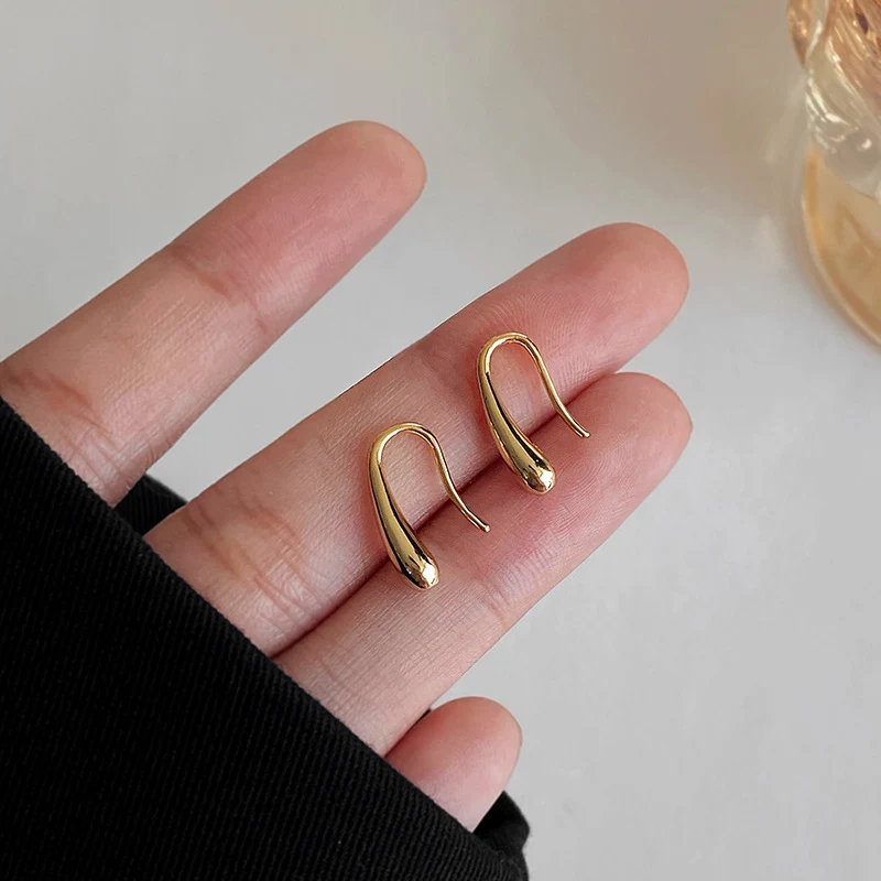 Elegante retro oorbellen voor dames, compacte mini oorhaakjes, artistiek design met waterdruppel, voor een stijlvolle en eenvoudige look.