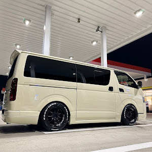 ハイエースバン TRH200V